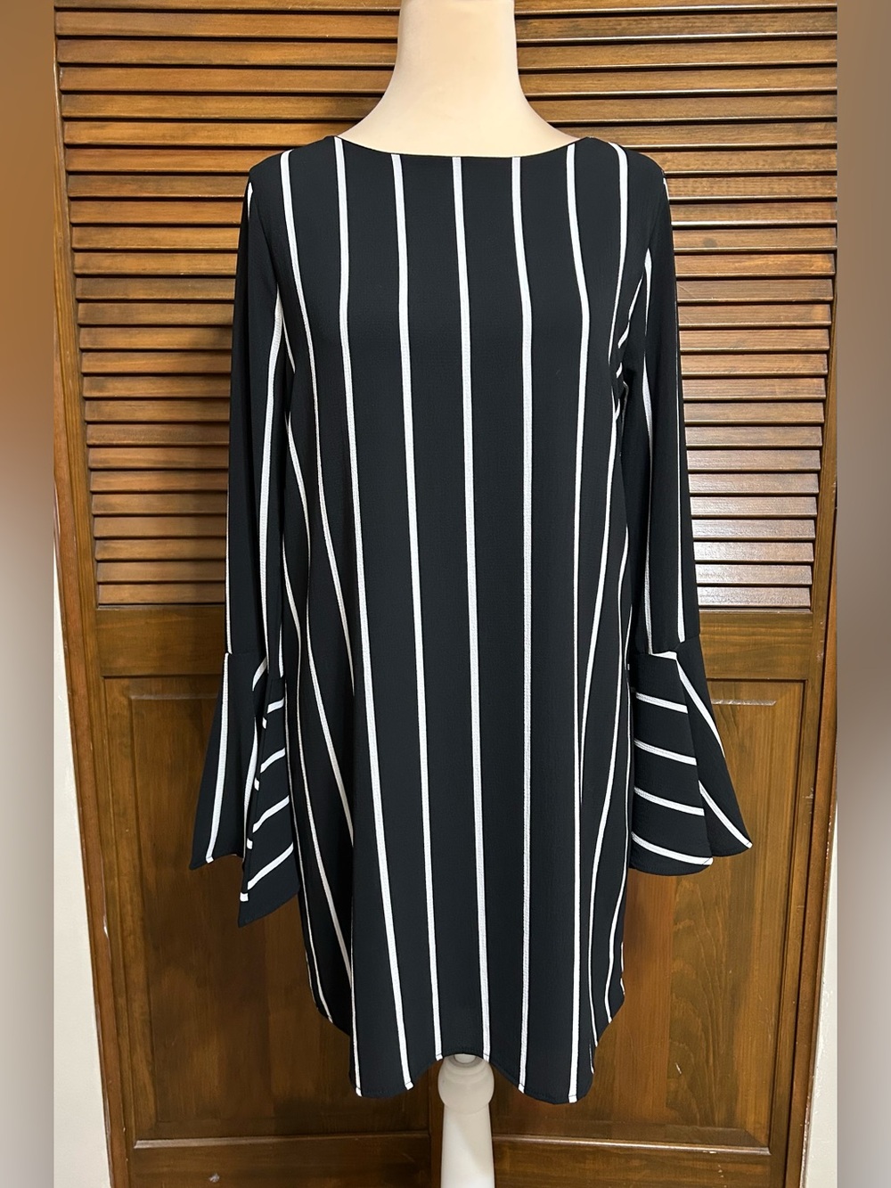 Just Me White Striped Black Shift Tunic Pullover Lined Dress Tie Back Size M